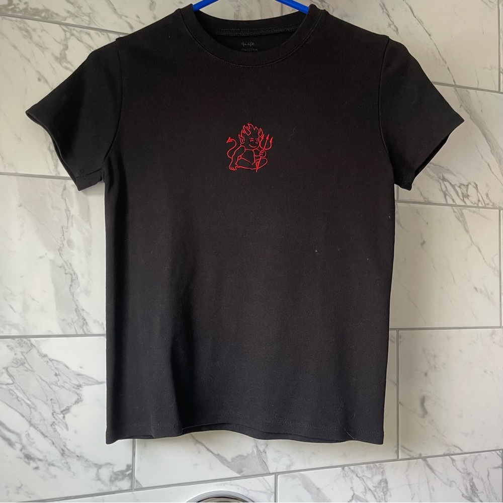 😈 NWOT Brandy Melville Devil T-Shirt